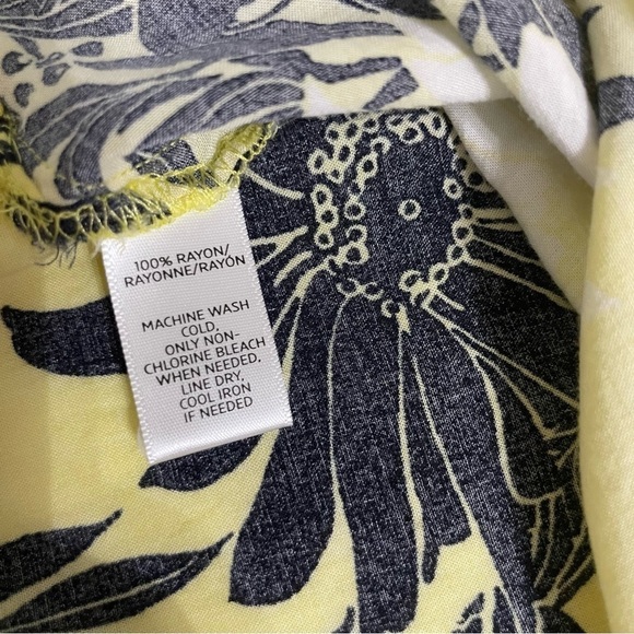 Ann Taylor Loft Top Womens Yellow Floral Short Sleeve size L
Boho Chic - Picture 8 of 10